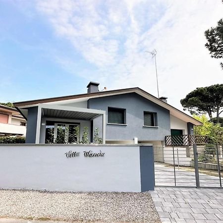 Villa Wanda Bibione Exterior photo